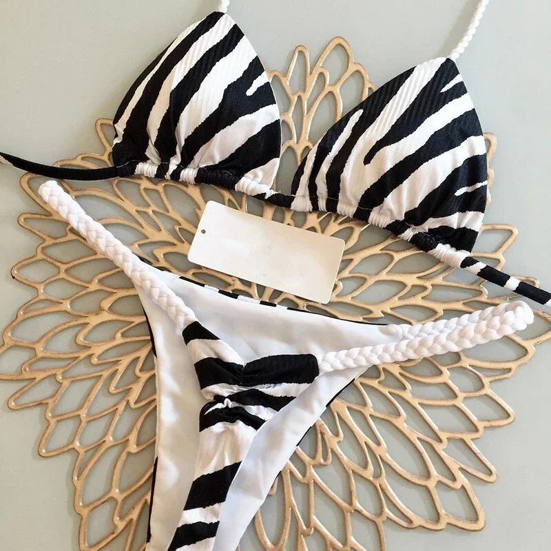 Set Costumi Fantasy: Triangolo e Perizoma Sensuale