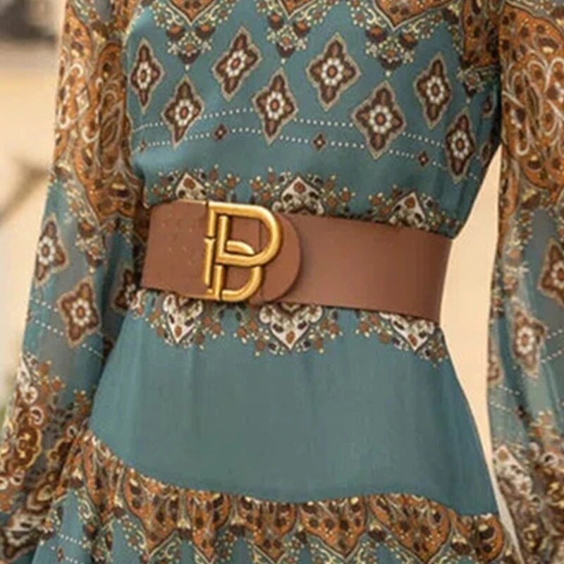 Abito lungo con scollo a v e maniche lunghe